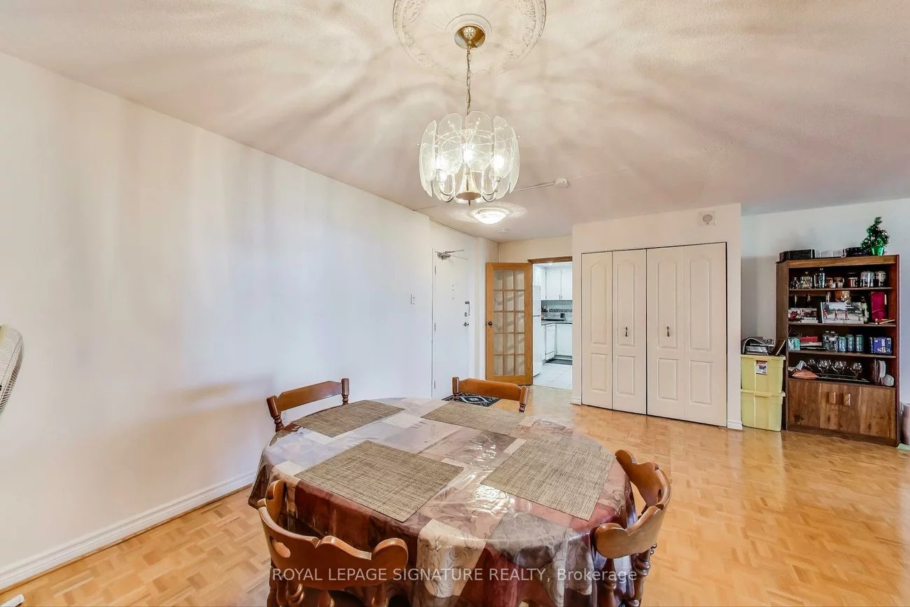 3303, Don Mills, Don Valley Village, Toronto