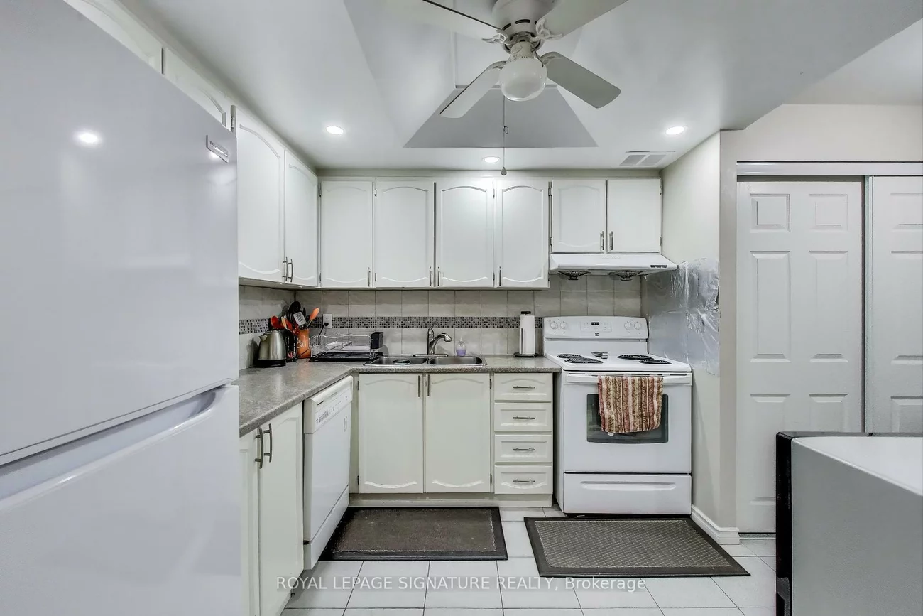 3303, Don Mills, Don Valley Village, Toronto