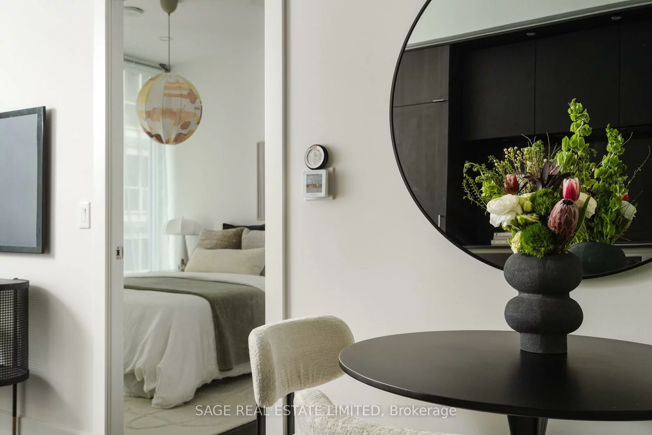 15, Mercer, Waterfront Communities C1, Toronto