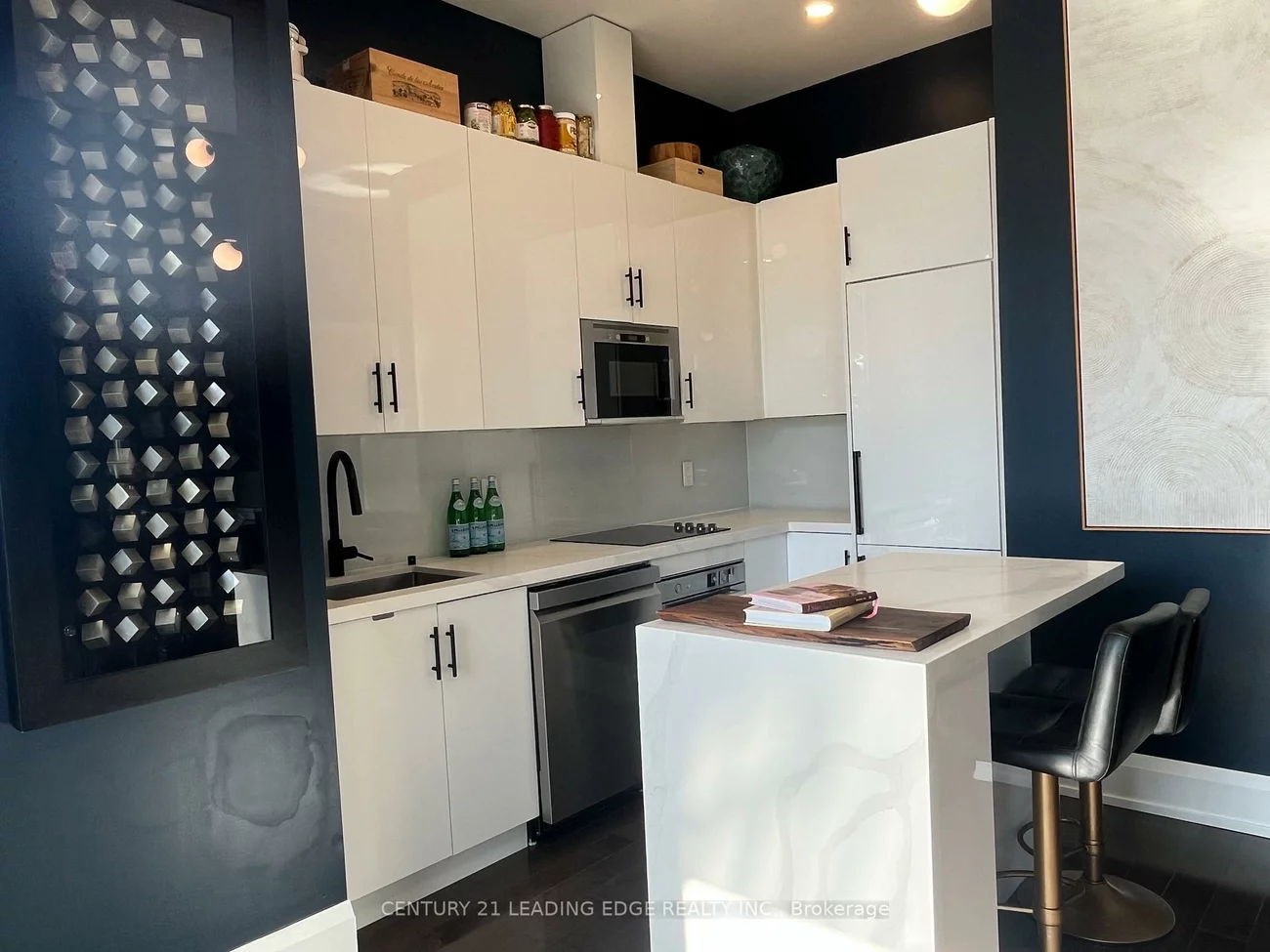 460, Adelaide, Moss Park, Toronto
