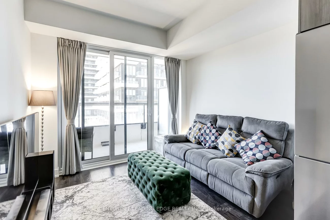30, Inn On The Park, Banbury-Don Mills, Toronto