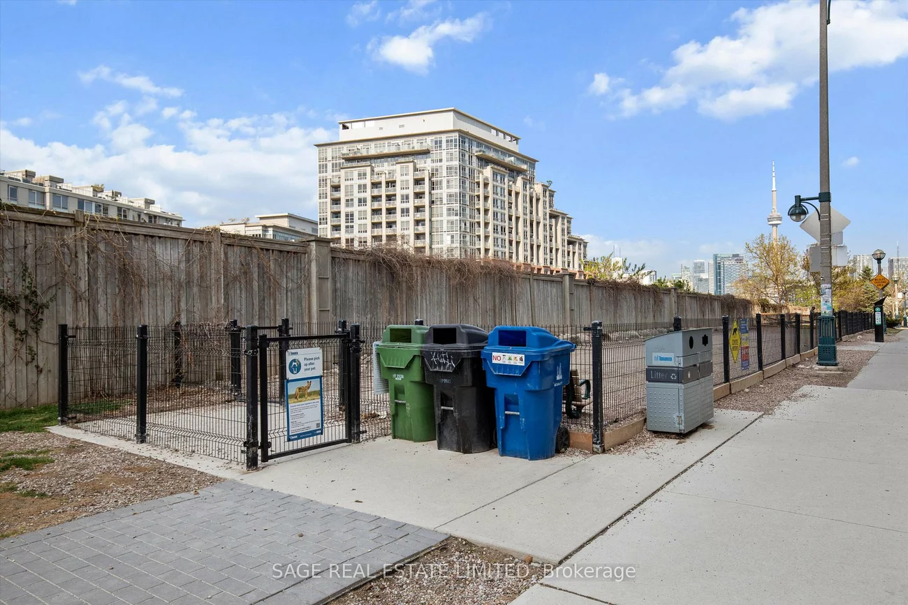 100, Western Battery, Niagara, Toronto