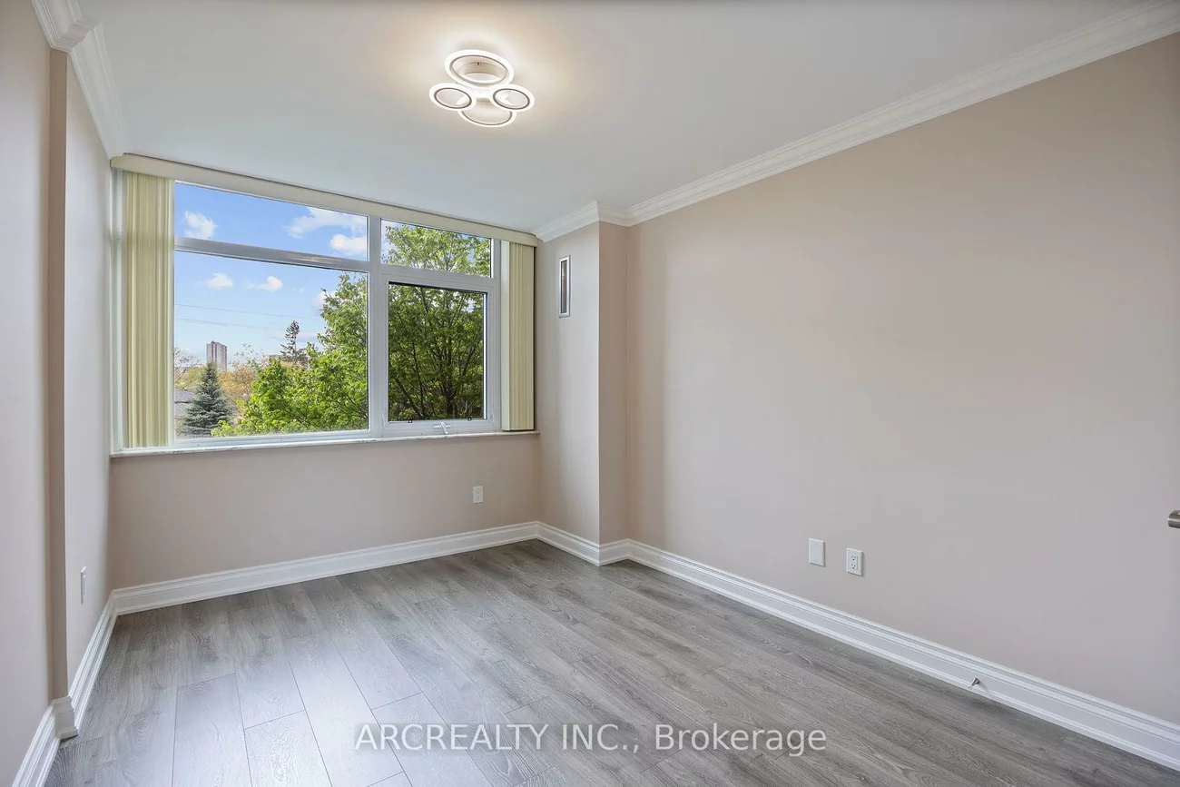 90, Fisherville, Westminster-Branson, Toronto