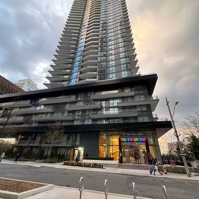 30, Roehampton, Mount Pleasant West, Toronto