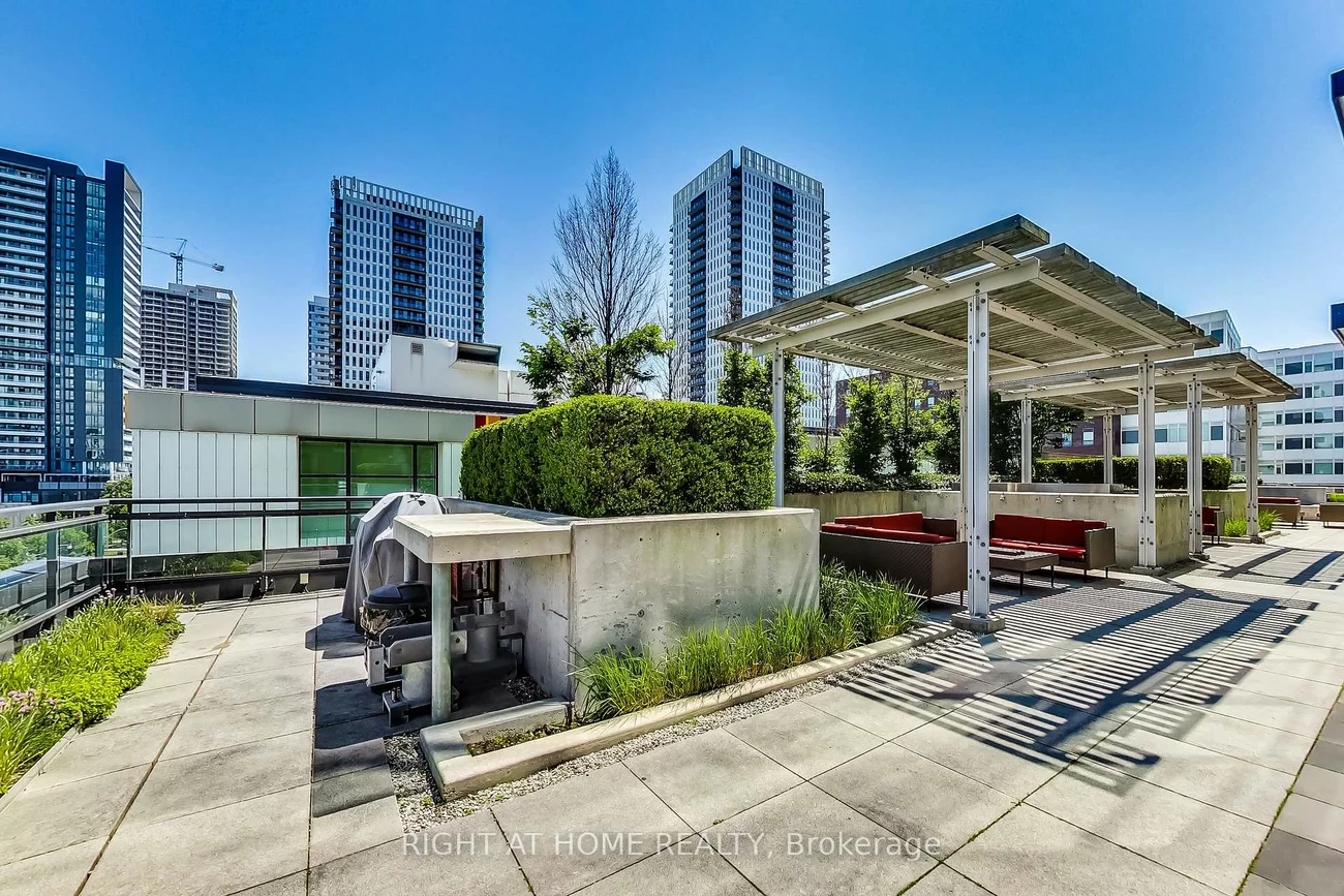 225, Sackville, Regent Park, Toronto