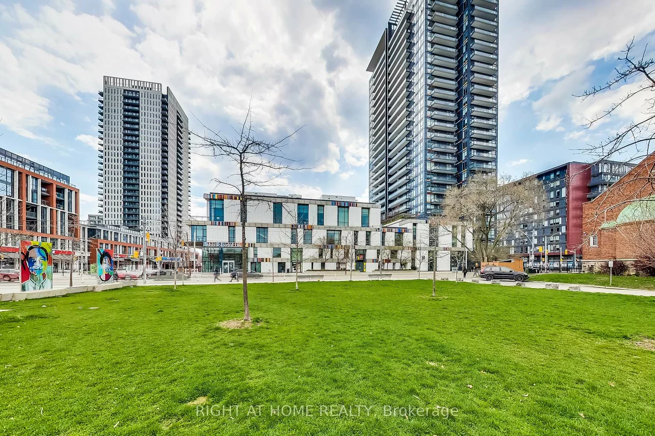 225, Sackville, Regent Park, Toronto
