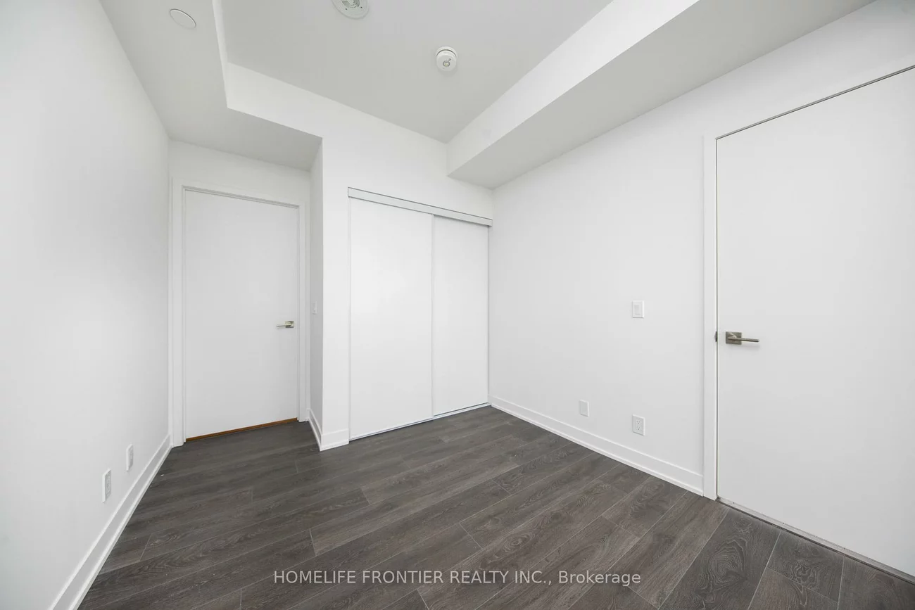 15, Holmes, Willowdale East, Toronto