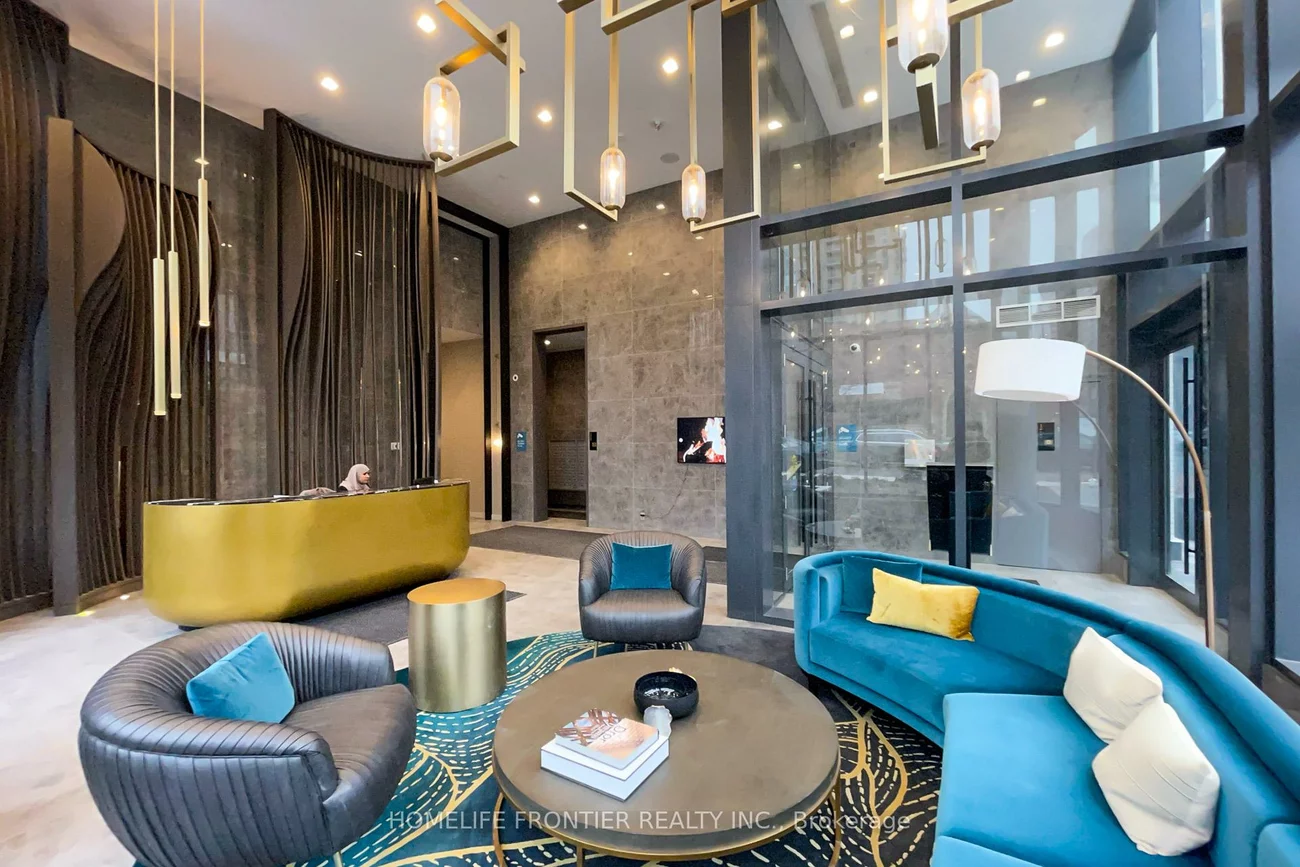 15, Holmes, Willowdale East, Toronto