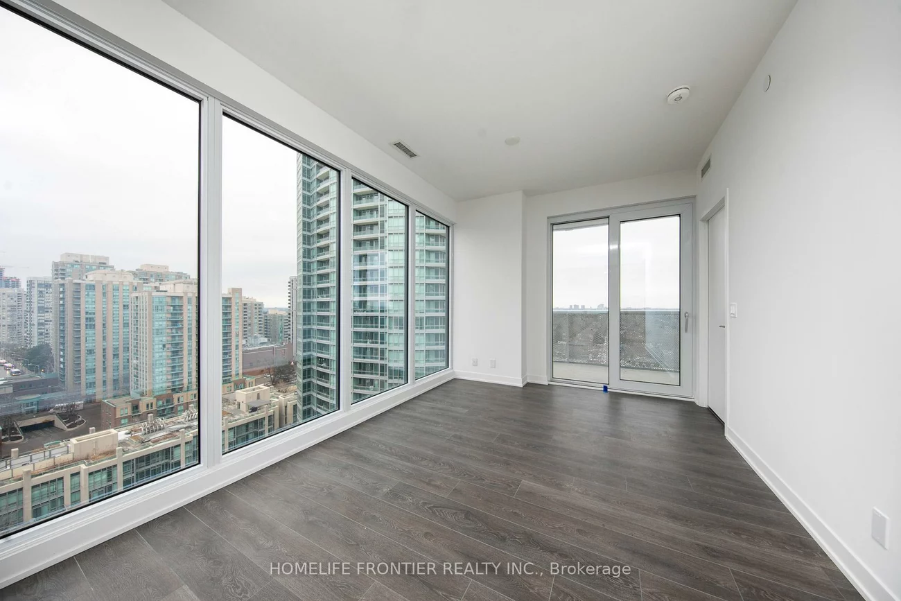 15, Holmes, Willowdale East, Toronto