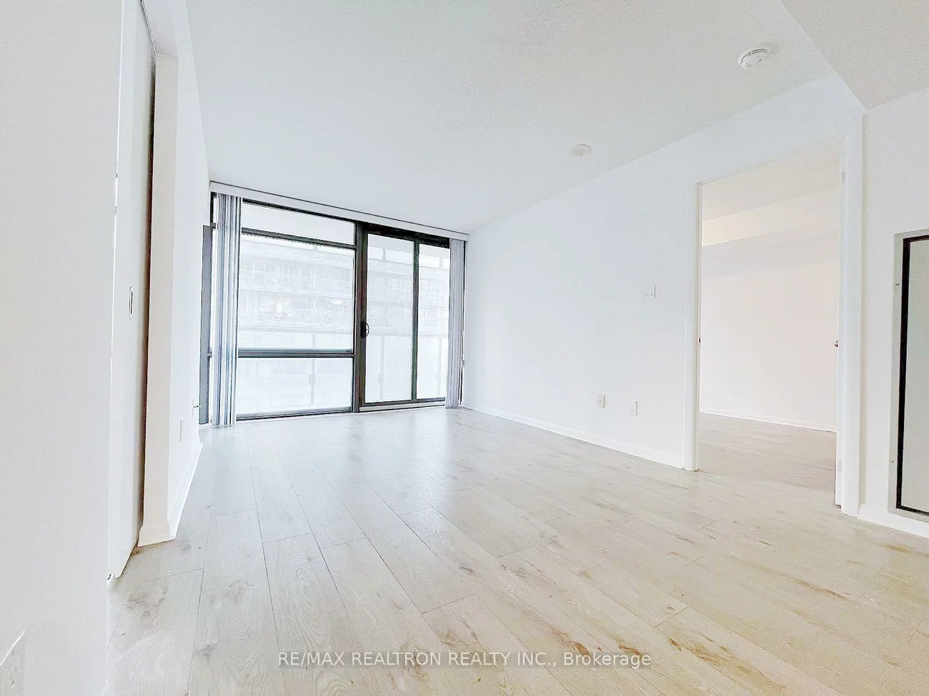 37, Grosvenor, Bay Street Corridor, Toronto