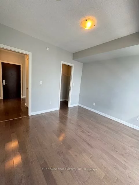 460, Adelaide, Moss Park, Toronto