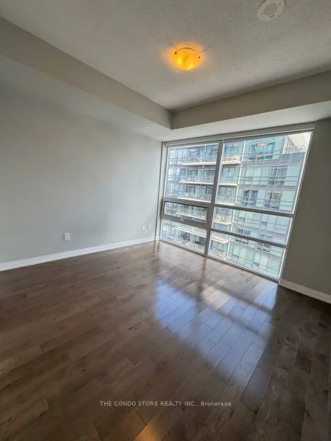 460, Adelaide, Moss Park, Toronto