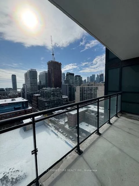 460, Adelaide, Moss Park, Toronto