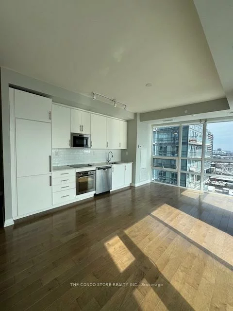460, Adelaide, Moss Park, Toronto