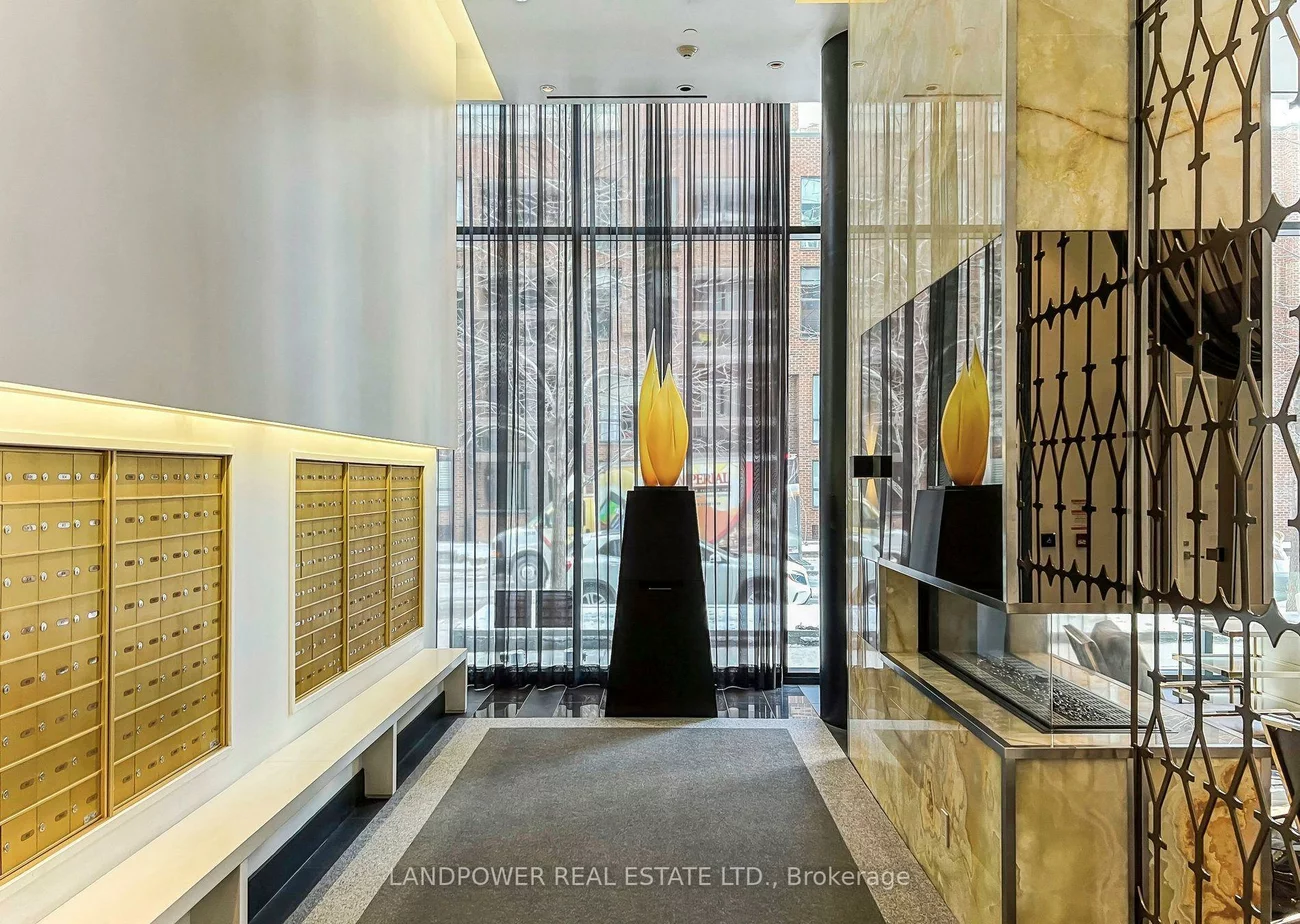 32, Davenport, Annex, Toronto