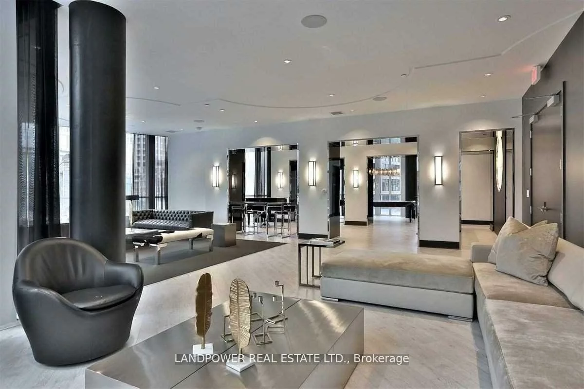 32, Davenport, Annex, Toronto