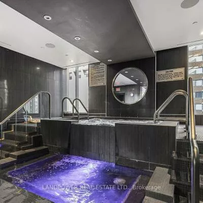 32, Davenport, Annex, Toronto
