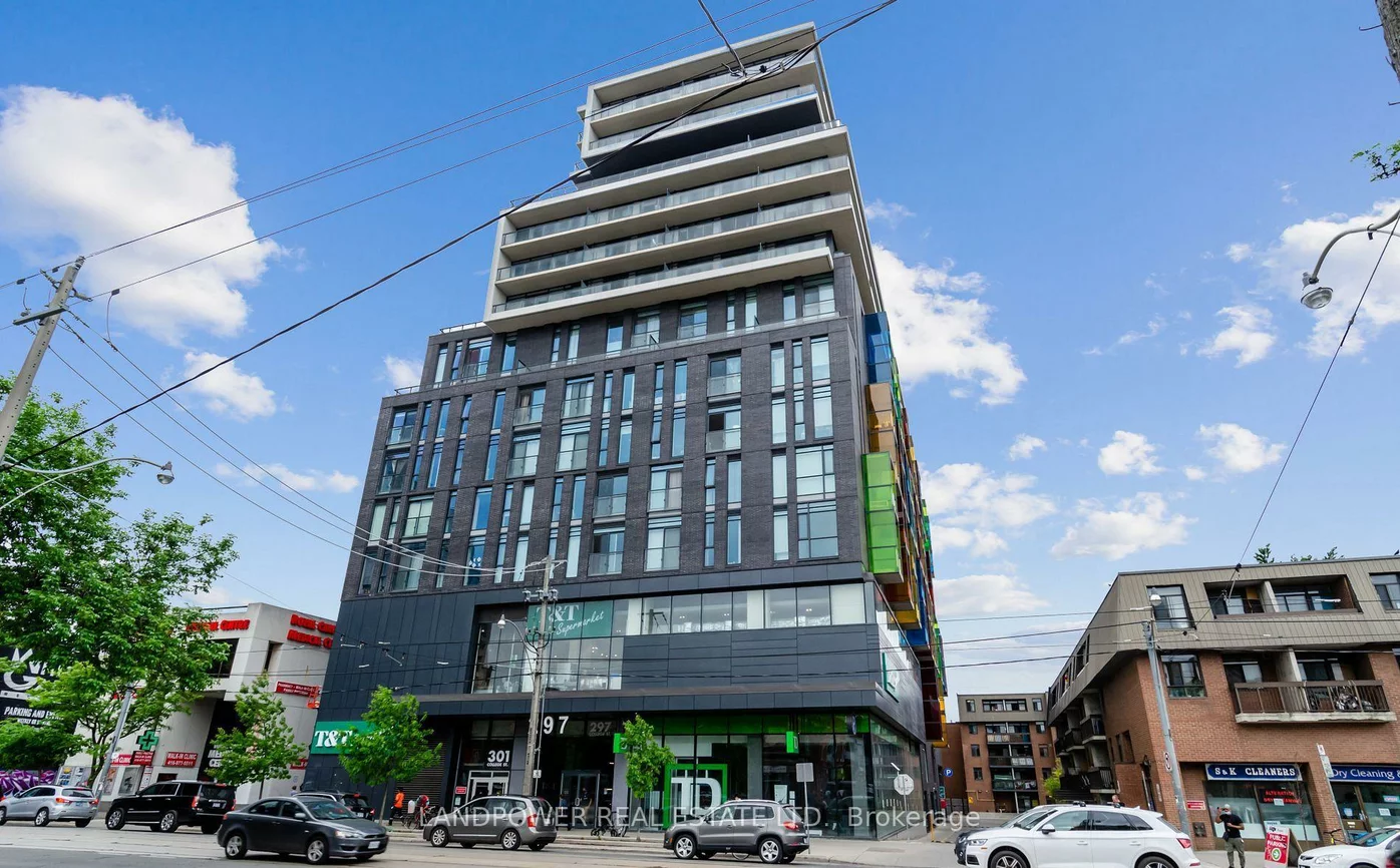297, College, Kensington-Chinatown, Toronto