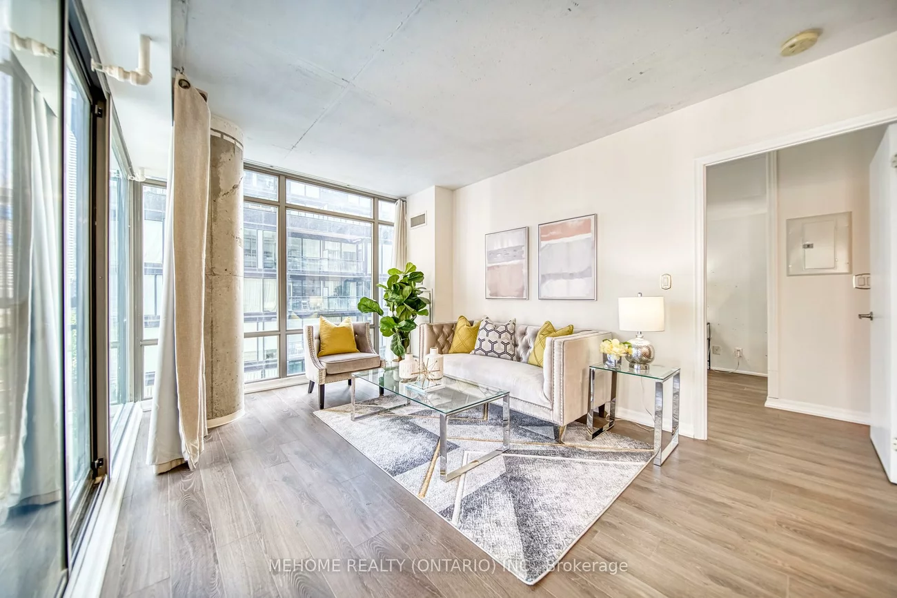 22, Wellesley, Church-Yonge Corridor, Toronto