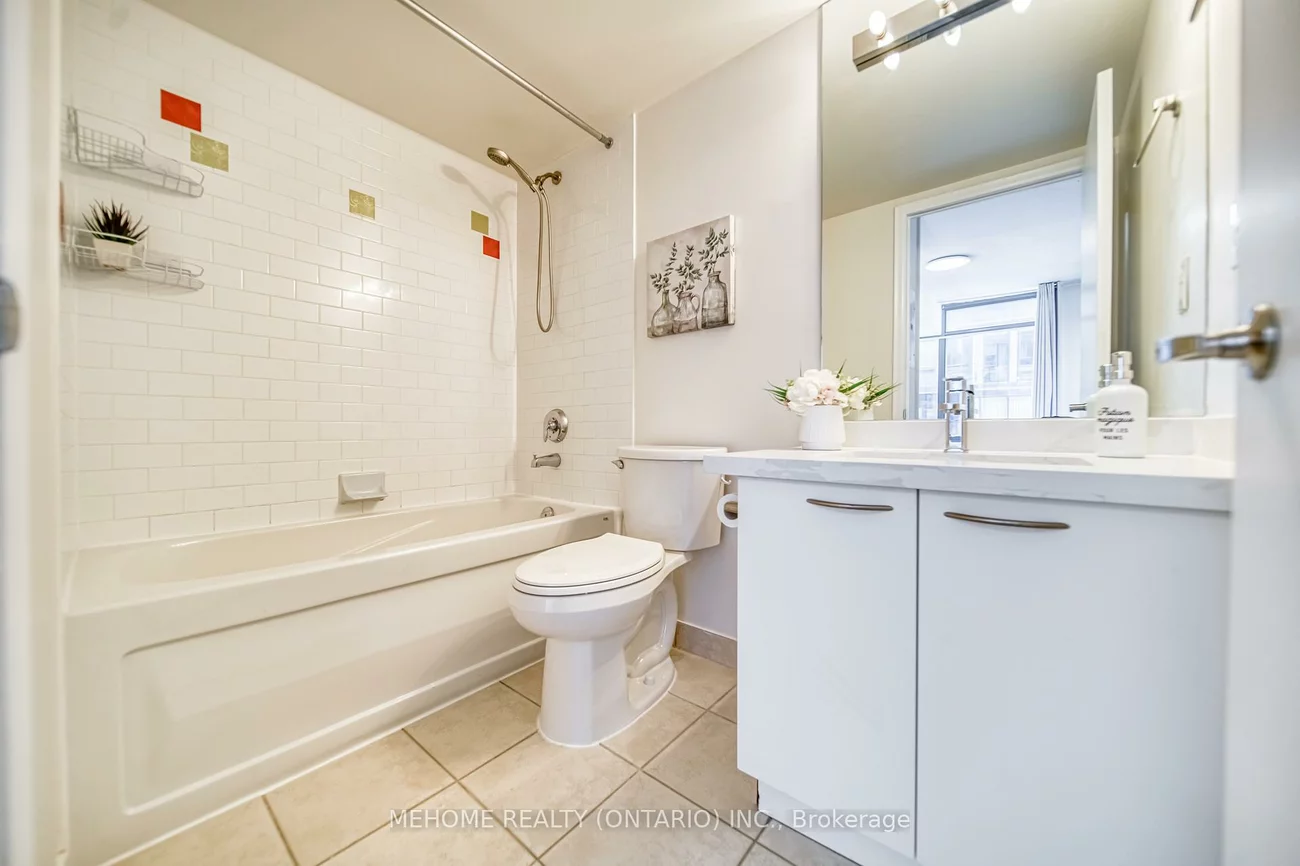 22, Wellesley, Church-Yonge Corridor, Toronto