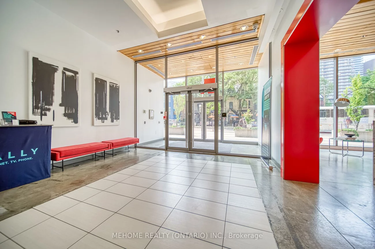 22, Wellesley, Church-Yonge Corridor, Toronto