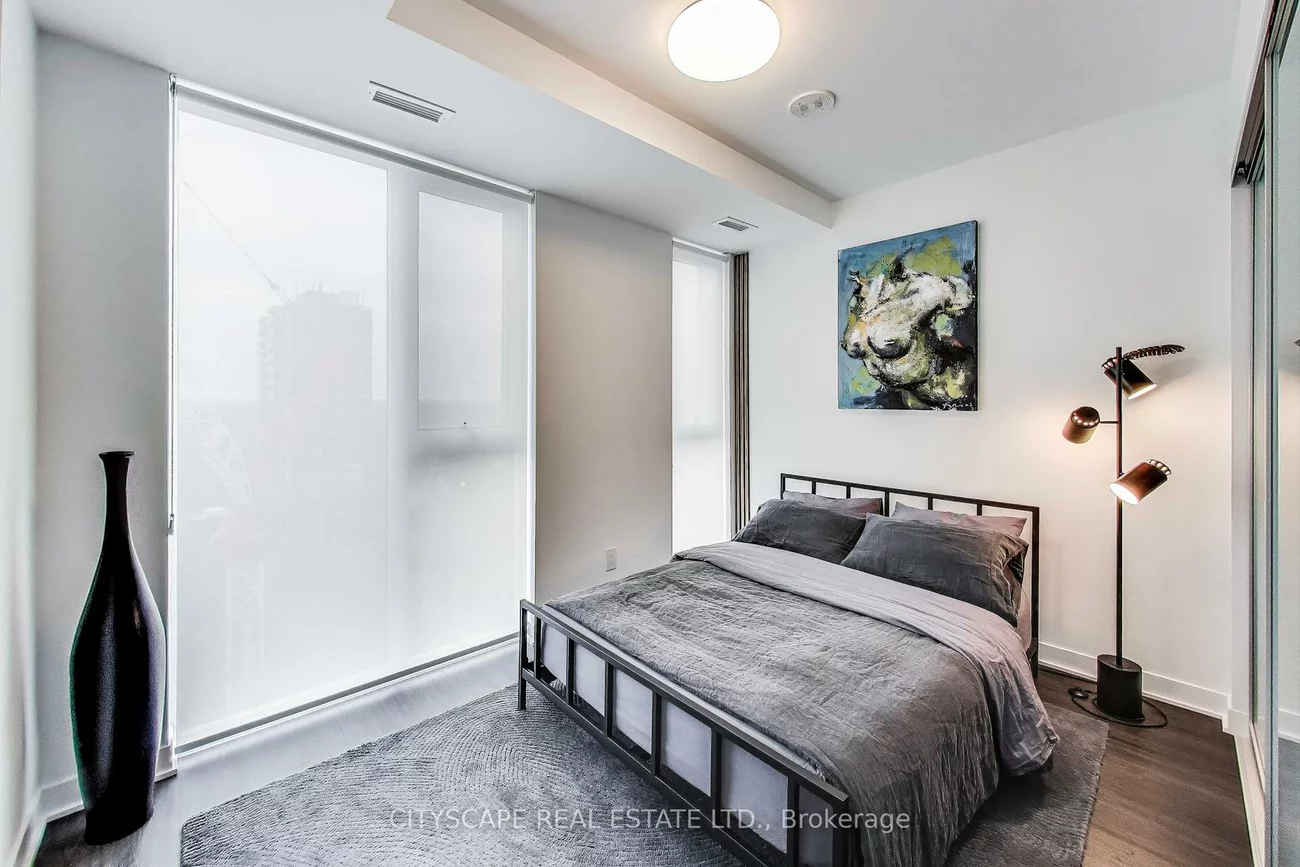 185, Alberta, Oakwood Village, Toronto