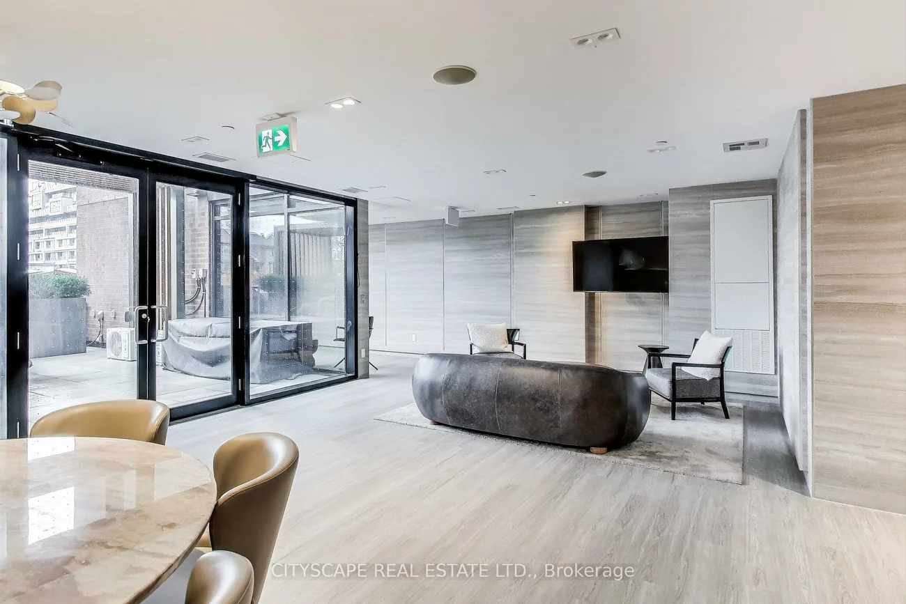 185, Alberta, Oakwood Village, Toronto