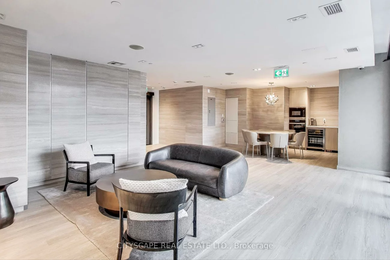 185, Alberta, Oakwood Village, Toronto