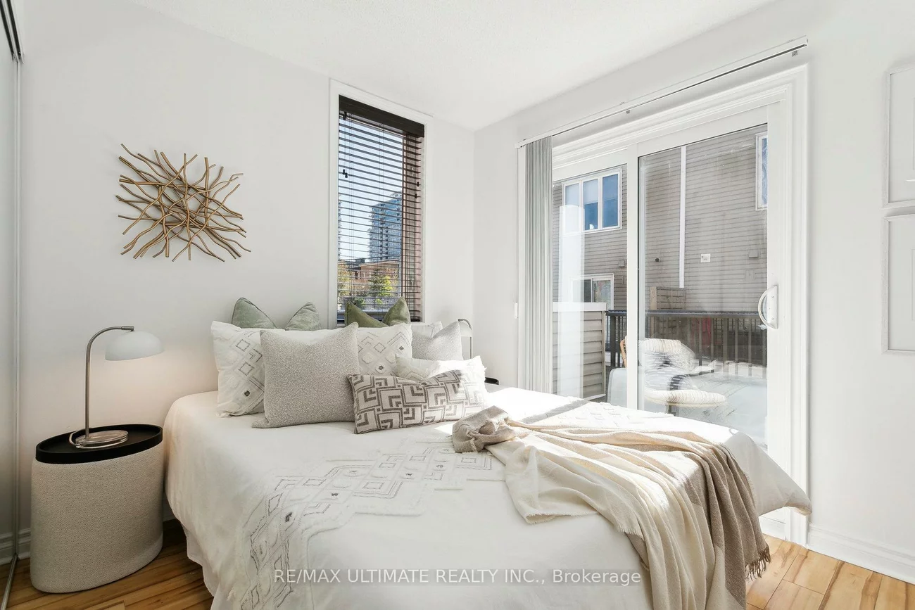 12, Douro, Niagara, Toronto