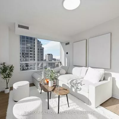3, Rean, Bayview Village, Toronto