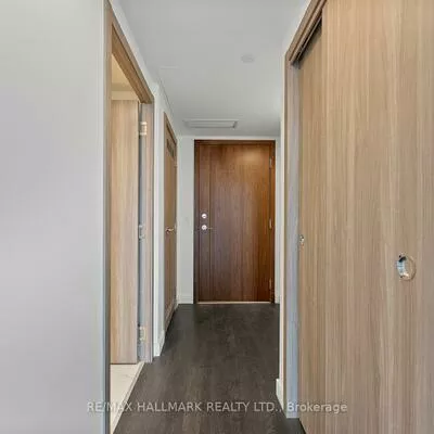 38, Widmer, Waterfront Communities C1, Toronto