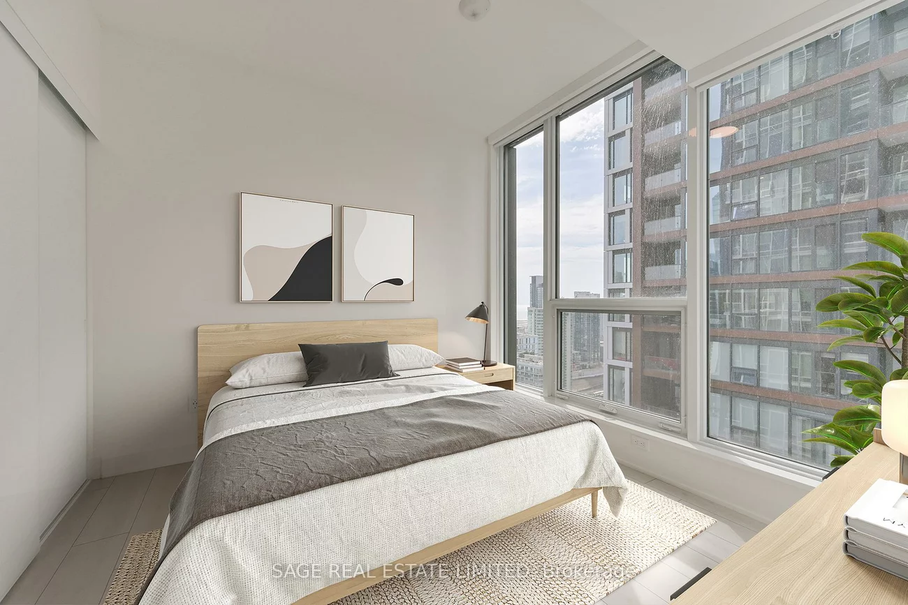 35, Mercer, Waterfront Communities C1, Toronto
