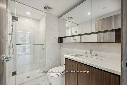 38, Widmer, Waterfront Communities C1, Toronto