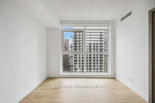 38, Widmer, Waterfront Communities C1, Toronto