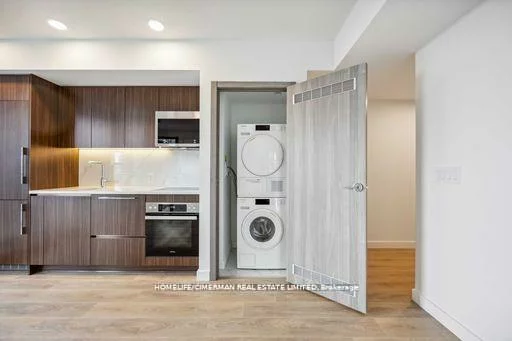 38, Widmer, Waterfront Communities C1, Toronto