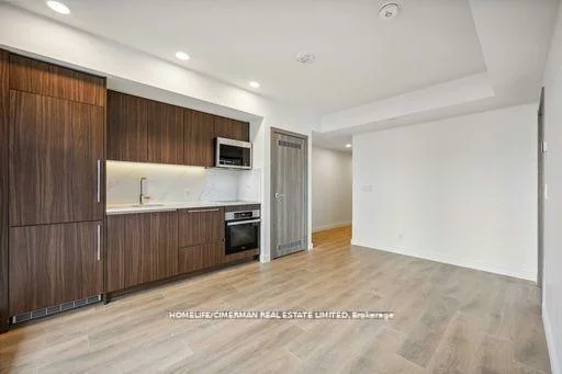 38, Widmer, Waterfront Communities C1, Toronto