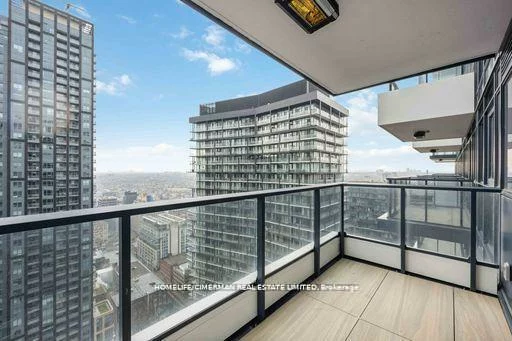 38, Widmer, Waterfront Communities C1, Toronto
