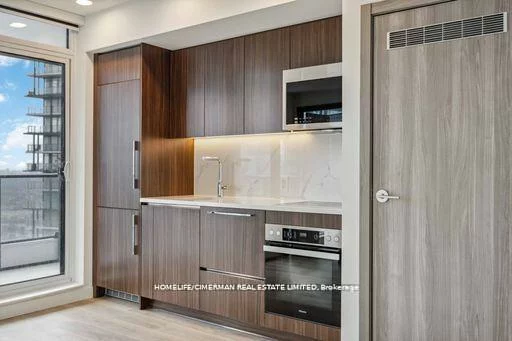 38, Widmer, Waterfront Communities C1, Toronto