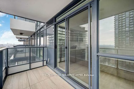 38, Widmer, Waterfront Communities C1, Toronto