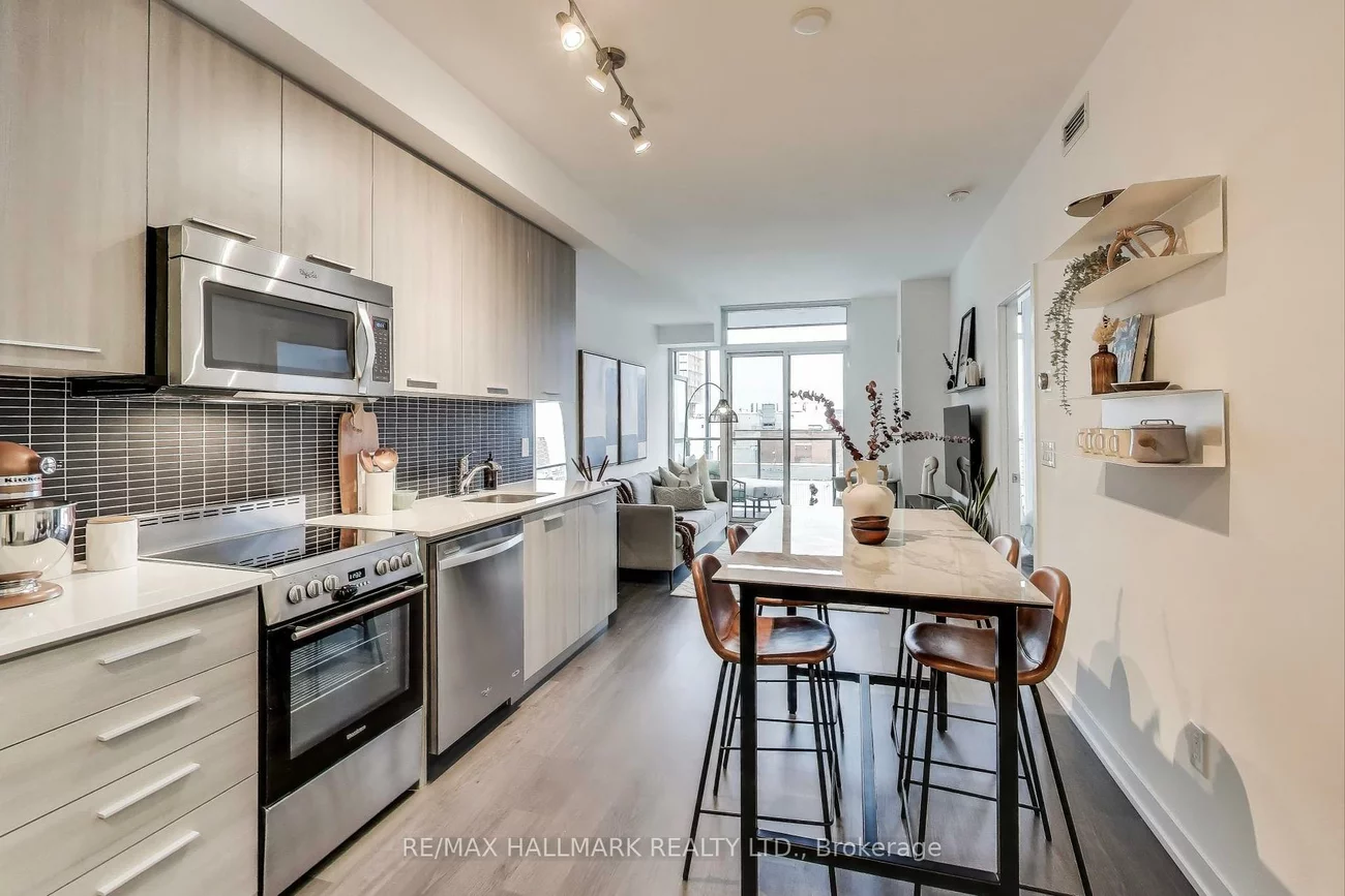 105, George, Moss Park, Toronto