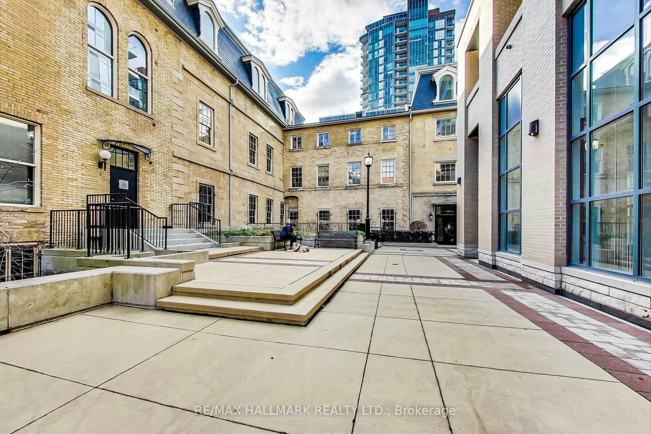 105, George, Moss Park, Toronto