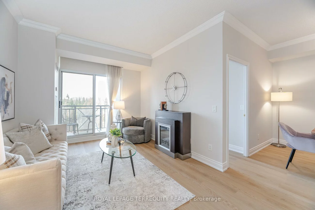 1101, Leslie, Banbury-Don Mills, Toronto