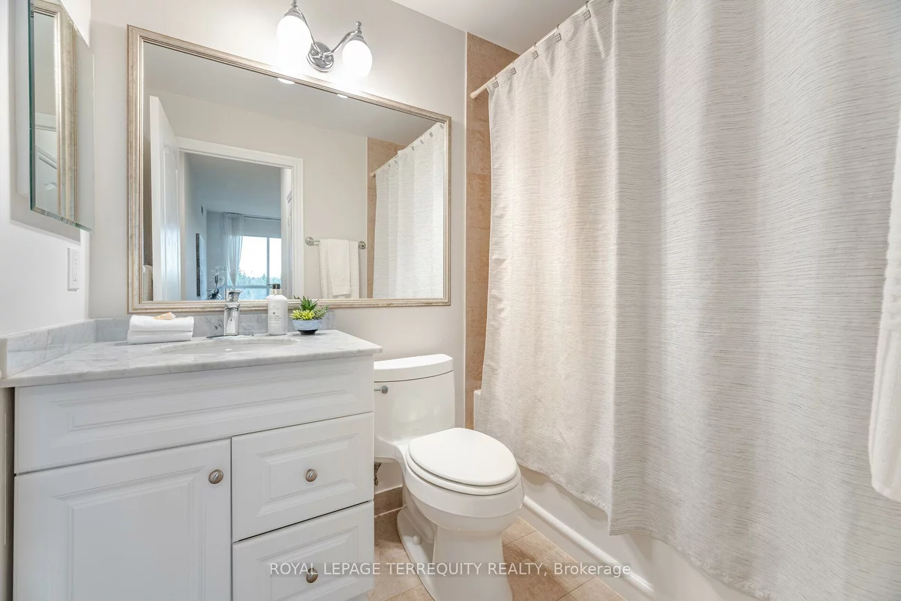 1101, Leslie, Banbury-Don Mills, Toronto