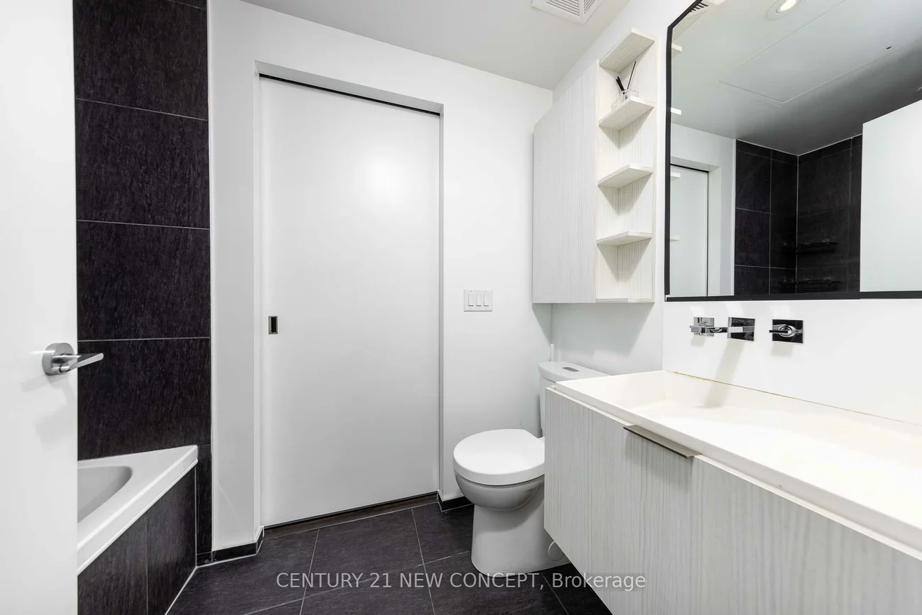 101, Charles, Church-Yonge Corridor, Toronto