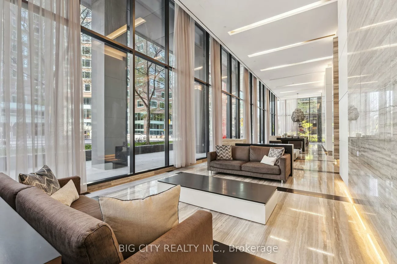 110, Charles, Church-Yonge Corridor, Toronto