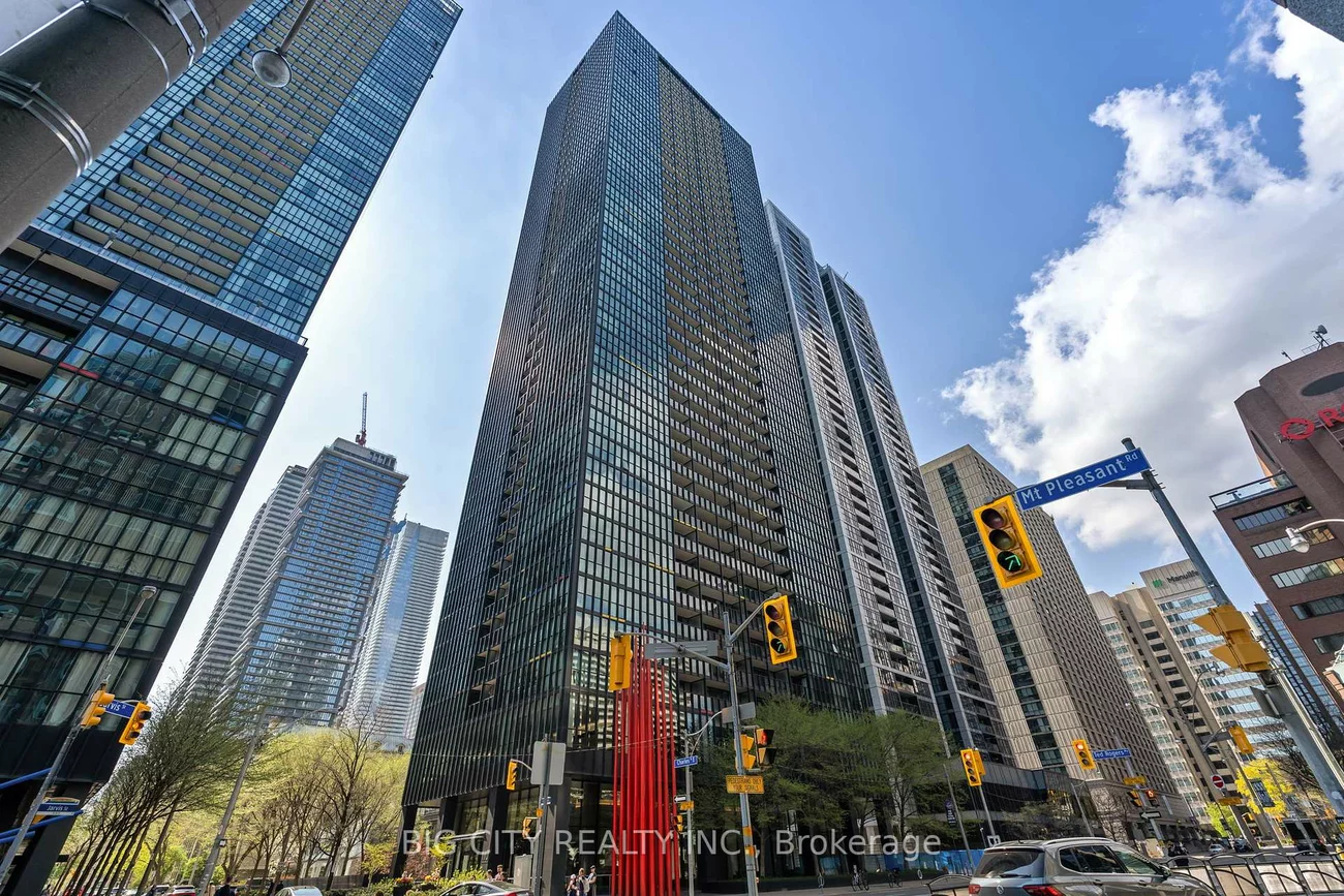 110, Charles, Church-Yonge Corridor, Toronto