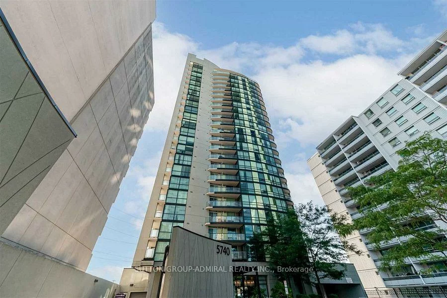 5740, Yonge, Newtonbrook West, Toronto