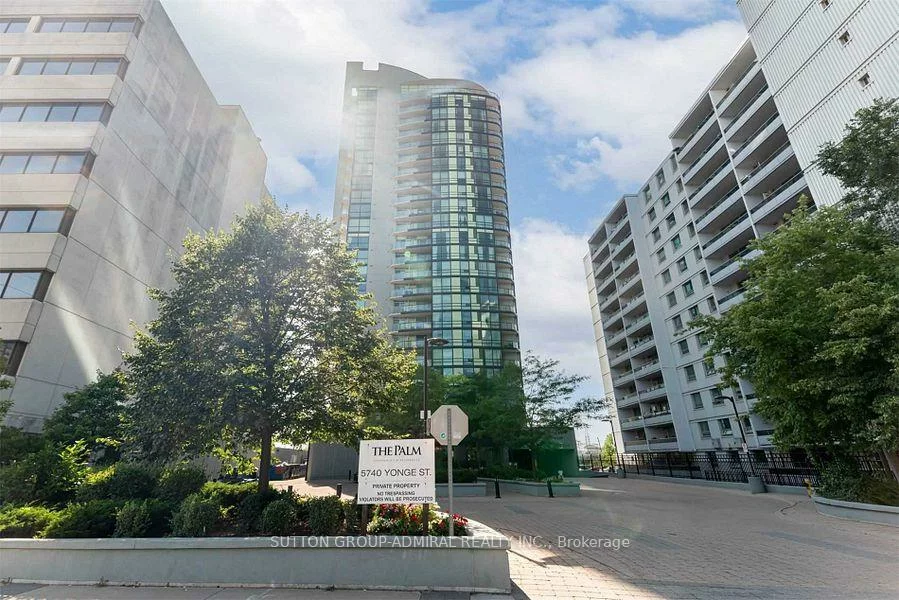 5740, Yonge, Newtonbrook West, Toronto