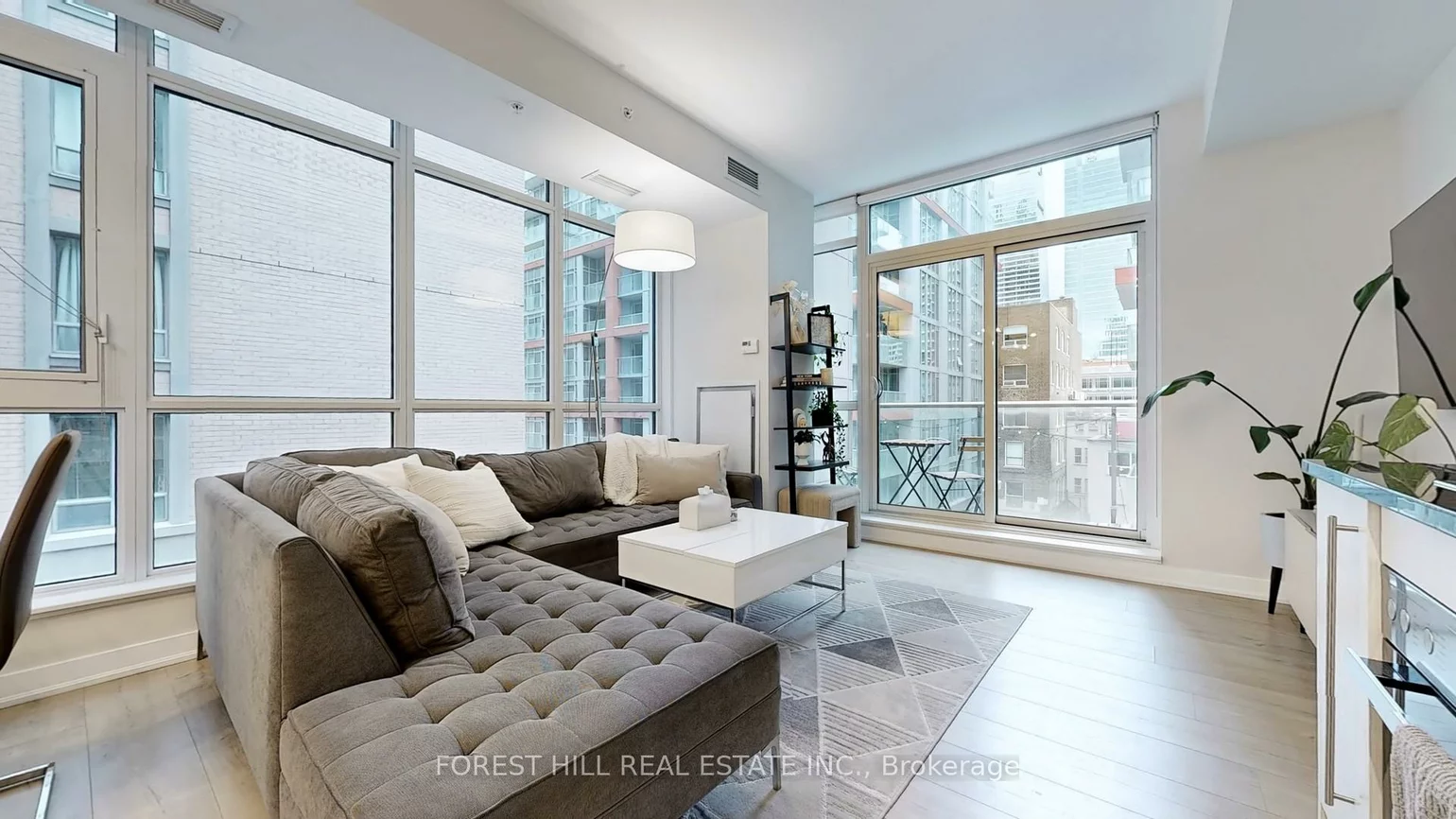 30, Nelson, Waterfront Communities C1, Toronto