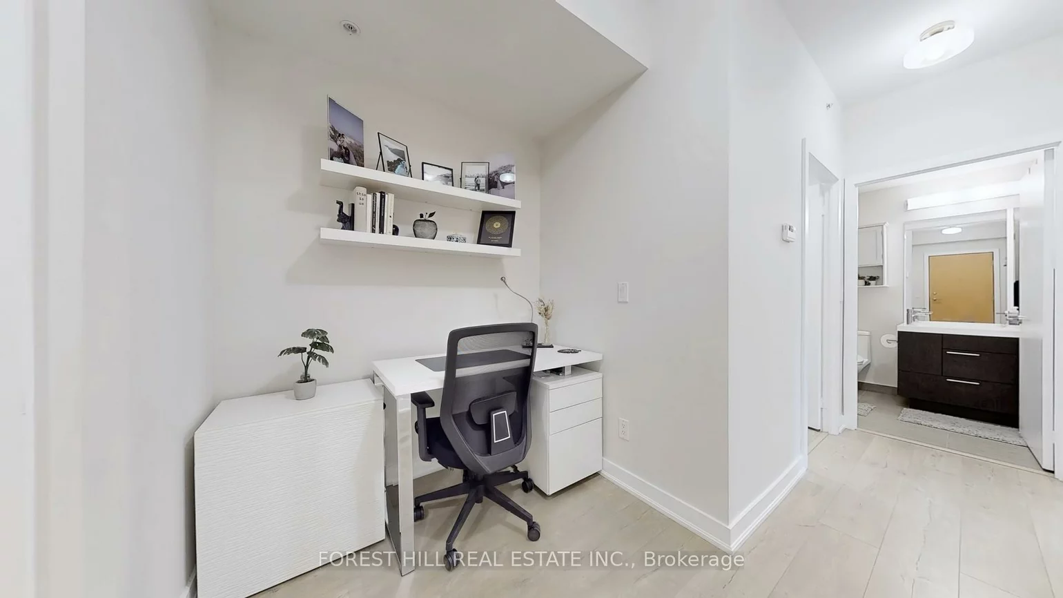 30, Nelson, Waterfront Communities C1, Toronto